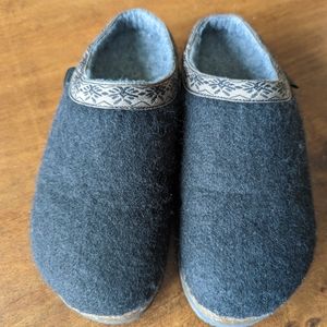LL Bean Wool Clogs